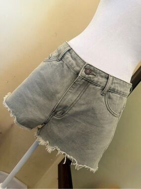 Sincerely Jules Olive GreyHigh-Rise Frayed Hem Denim Shorts